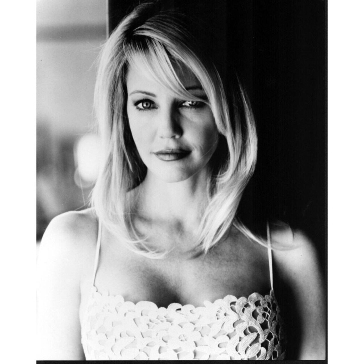 Posterazzi Heather Locklear Close Up In Lace Floral Top Black And White Photo Print - Item MVM00532